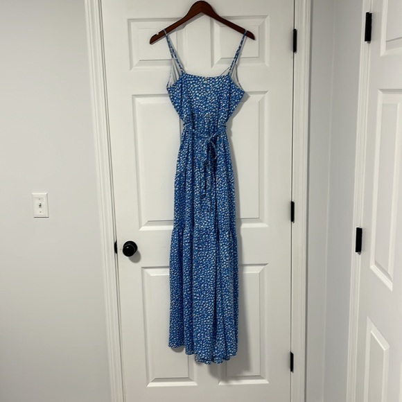 Aakaa dress - Picture 3 of 3